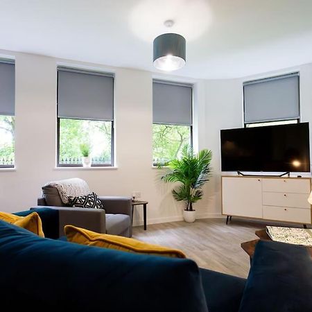 Polly'S Place Apartment Taunton & Free Off Road Parking & Wifi المظهر الخارجي الصورة